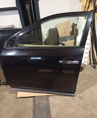 Nissan Murano Z50 Front door