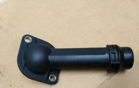 Audi A4 S4 B6 8E 8H Engine coolant pipe/hose 038121121B 06B121121