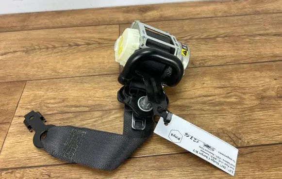 Chevrolet Camaro Front seatbelt 23408145PI 23408145
