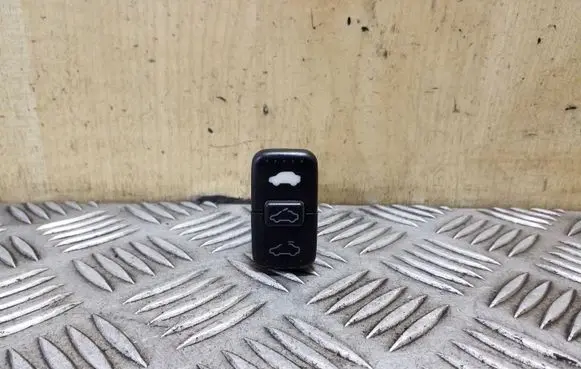 Honda CR-V Sunroof switch M19833