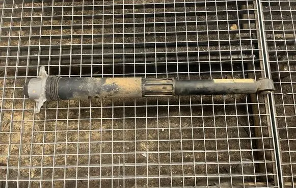Volkswagen Jetta VII Rear shock absorber/damper 5QM513049AA