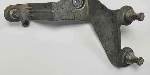 Mercedes-Benz S W220 ABS pump bracket A2204310140