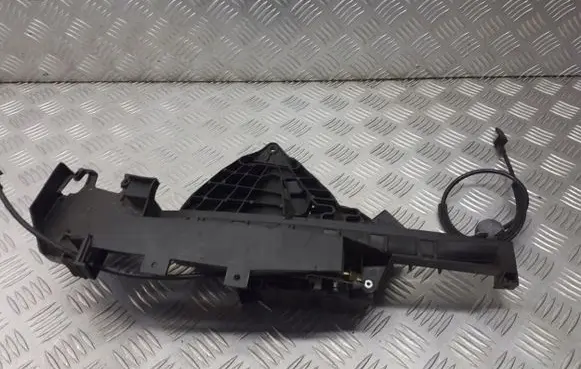 Ford C-MAX I Front door lock 3M5A-R21812AH