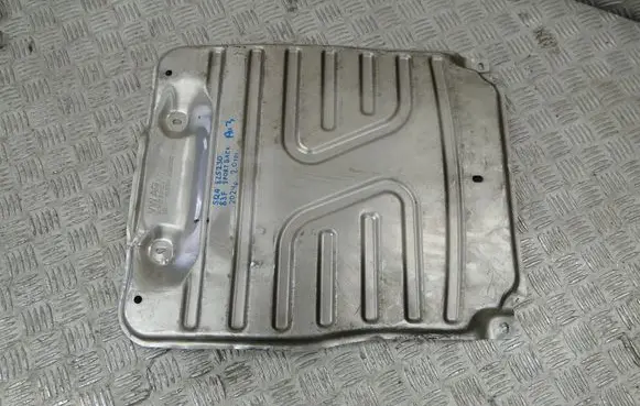 Audi Q3 F3 Engine splash shield/under tray 