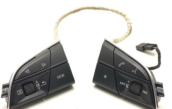 Audi Q8 Steering wheel buttons/switches 4M8951523