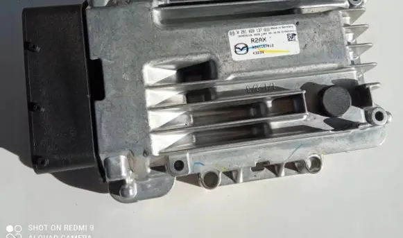Mazda CX-7 Sound amplifier R2AX18701D