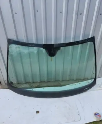 Volvo S80 Front windscreen/windshield window 