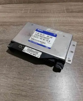 Audi A4 S4 B5 8D ABS control unit/module 0265109007 4D0907379M