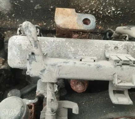 Honda FR-V Fuel main line pipe