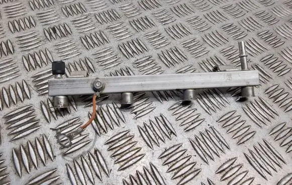 Opel Adam Fuel main line pipe 55572731 1609201000 0280151258