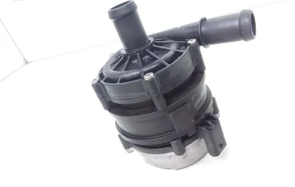 Polestar 2 Electric auxiliary coolant/water pump 33257969 P32257969