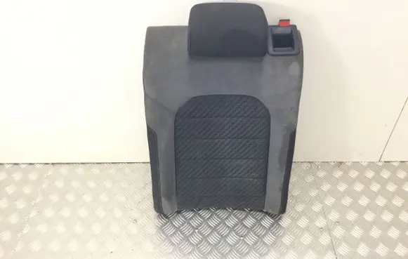 Volkswagen Golf VII Rear seat 