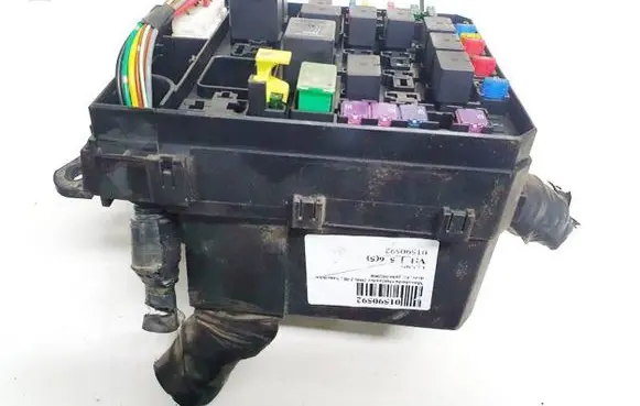Mitsubishi Outlander Fuse box set pr06102000 pr061-02000