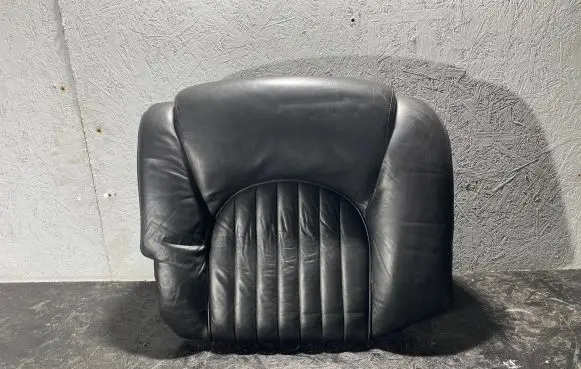 Rear seat