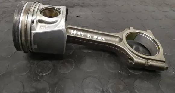 Renault Master III Piston with connecting rod 085209