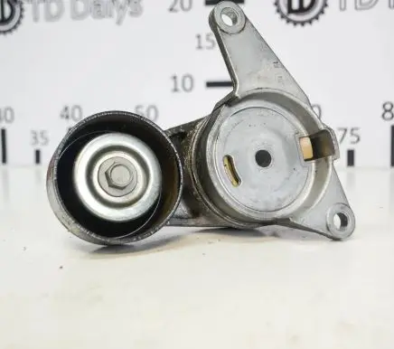 Chevrolet Camaro Generator/alternator belt tensioner 12626644