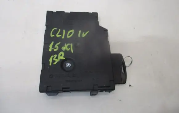 Renault Clio IV Ignition key card reader 8200074331A