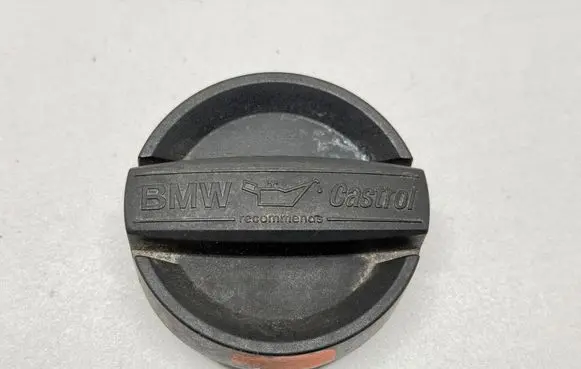 BMW 3 F30 F35 F31 Oil filler cap 8507153