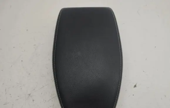 Nissan Juke II F16 Armrest