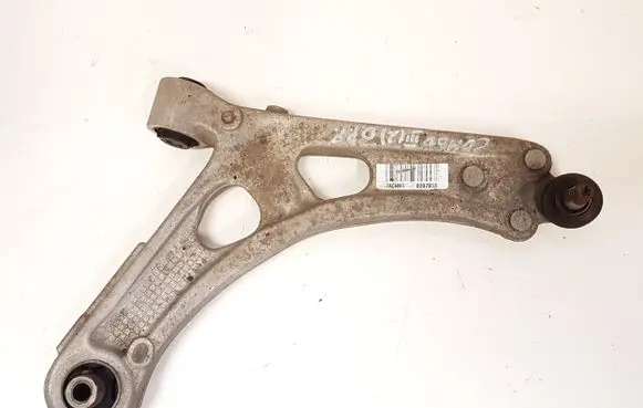 Opel Combo E Front lower control arm/wishbone 9815014380 1682733280