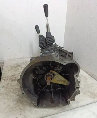 Hyundai Galloper Manual 5 speed gearbox U52116 D3111235 PC12