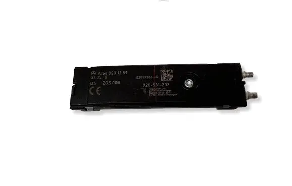 Mercedes-Benz B W246 W242 Aerial antenna amplifier A1668201289