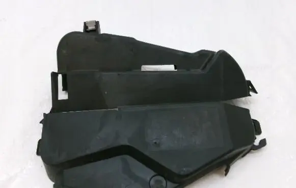 Renault Clio IV Timing belt guard (cover) 135839858R