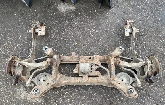 Volvo V70 Rear subframe 