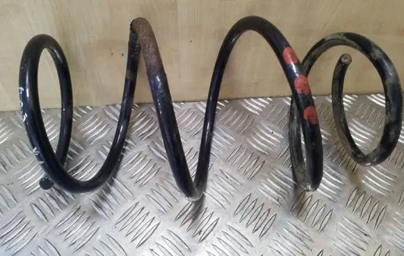 BMW 3 E46 Front coil spring