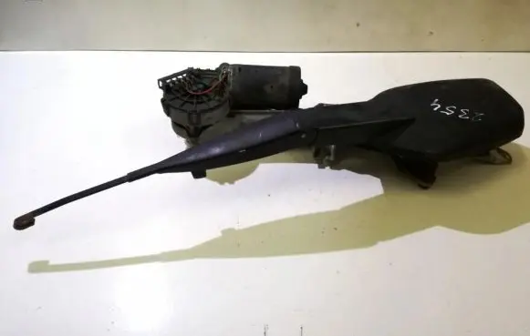 Mercedes-Benz E W210 Wiper motor 0390241420 058672