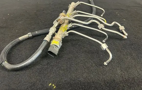 BMW 5 F10 F11 Fuel main line pipe 7537319