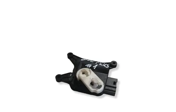 Volkswagen Golf Plus Air flap motor/actuator 0132801363 CZ1168802872