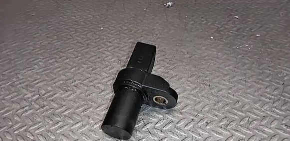 BMW 1 E81 E87 Camshaft position sensor 7518628