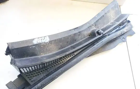 Mazda 2 Wiper trim df71507r1