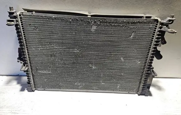 Renault Laguna I Coolant radiator 7700821914 2176400003 2176310003