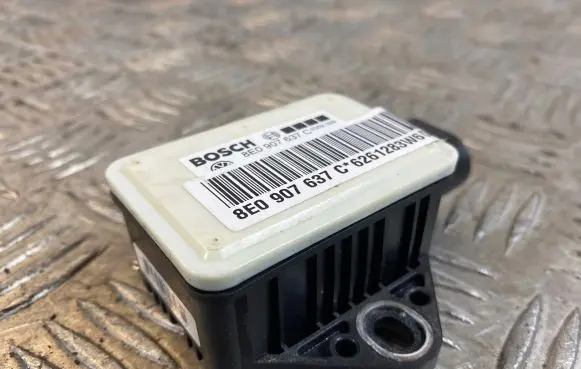 Audi A4 S4 B7 8E 8H ESP acceleration yaw rate sensor 8E0907637C 6261283W6D