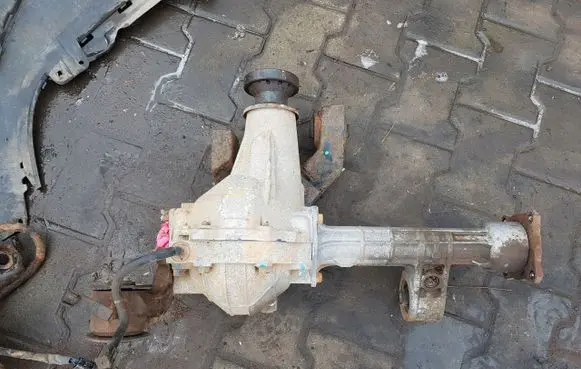 Suzuki Grand Vitara II Front differential TL43
