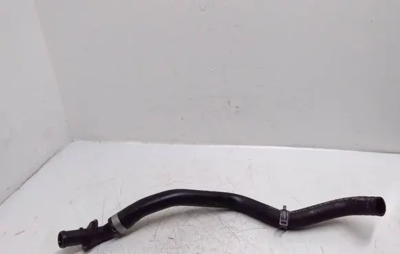 Mercedes-Benz CLS C219 Engine coolant pipe/hose A2118302615