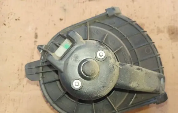 Renault Master III Heater fan/blower SF2130100