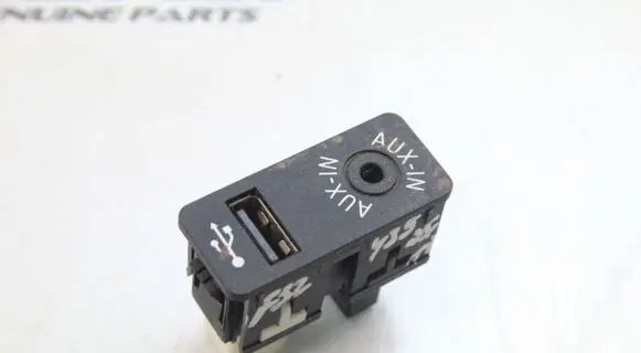 BMW M3 F80 AUX in-socket connector 9229246