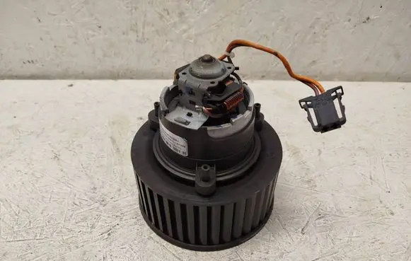 BMW X6 E71 Heater fan/blower 103122835554 9240499 A64306110