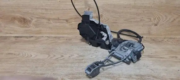 Front door lock