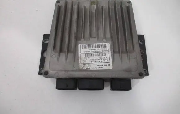 Renault Megane II Engine control unit/module 8200399038