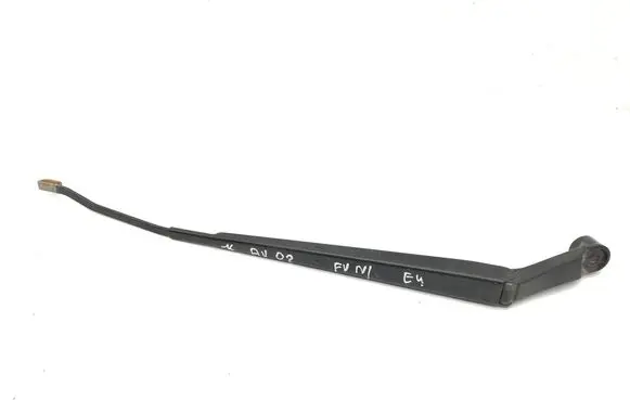 Windshield/front glass wiper blade