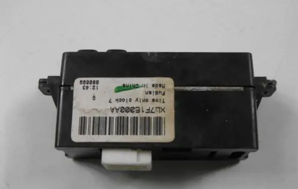 Lincoln Navigator Clock XL7F15000AA