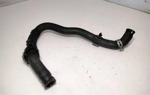 Lexus IS 220D-250-350 Engine coolant pipe/hose