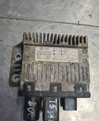 Volkswagen Transporter - Caravelle T5 Coolant fan relay 7H0919506F