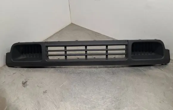 Volkswagen Transporter - Caravelle T5 Front bumper lower grill 7H0807719