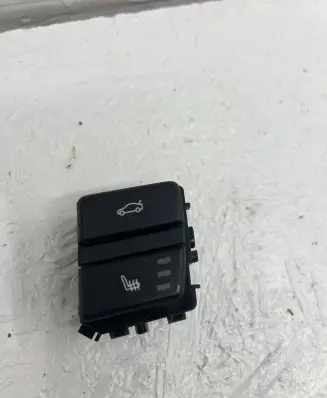 BMW 5 E60 E61 Seat heating switch 915906802