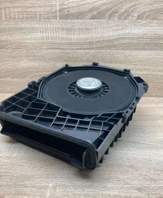 BMW 3 E90 E91 Subwoofer speaker 9192461 188200
